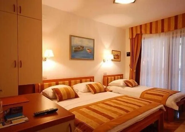 Trogirski Dvori 3* Трогир