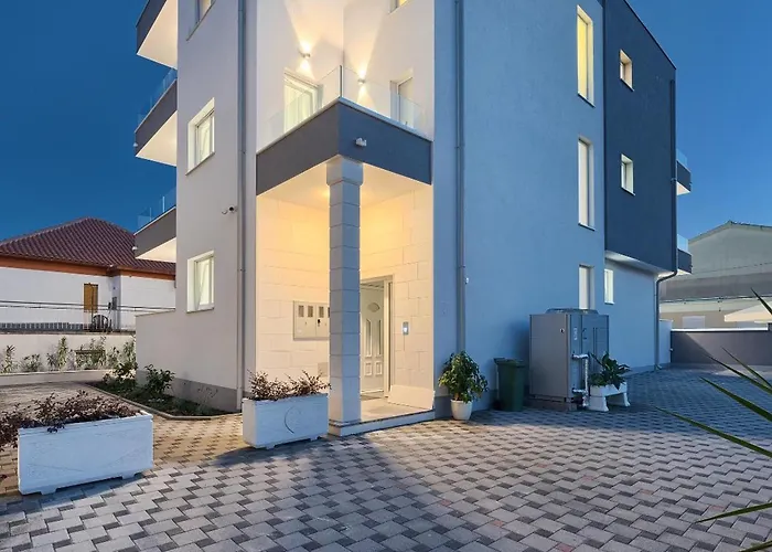 Trogirski Dvori Отель 3*