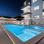 Trogirski Dvori Отель Трогир