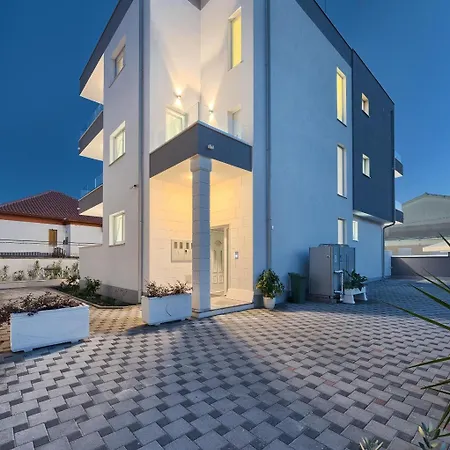 Trogirski Dvori Hotell 3*