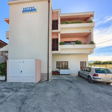 Trogirski Dvori Trogir