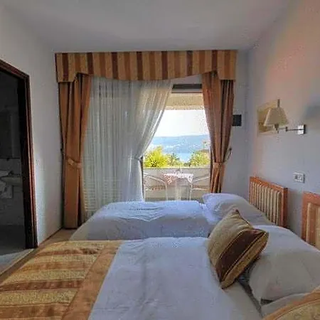 Trogirski Dvori Trogir